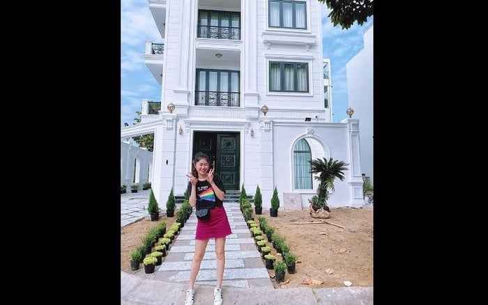 Căn biệt thự mới mà Đăng Khôi đang xây dựng tặng vợ con được Thủy Anh khoe trên trang cá nhân.