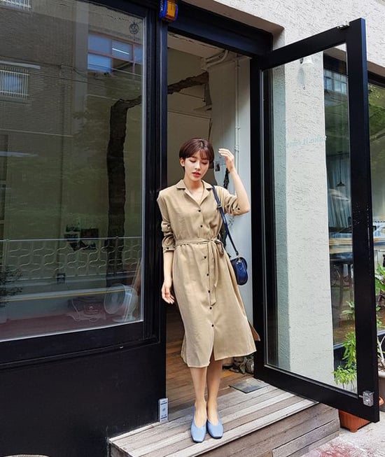  Váy sơ mi thanh lịch từ kiểu dáng cho đến màu sắc sẽ giúp các nàng có vóc dáng mảnh mai tôn nét dịu dàng khi đi làm.