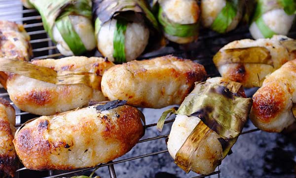 Bước nướng xôi chuối có thể dùng lò nướng hoặc bếp nướng đều được - Ảnh minh họa: Internet