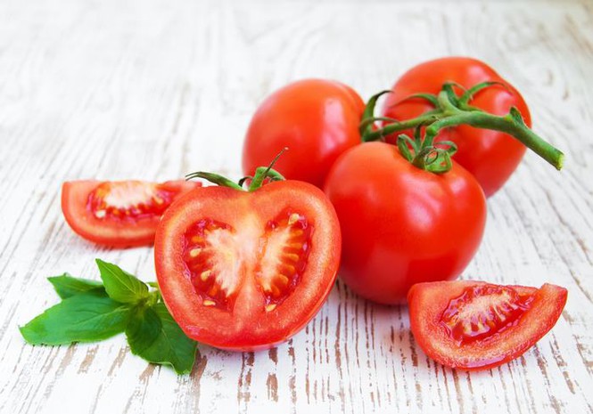  Vỏ cà chua chứa nhiều chất lycopene có khả năng chống oxy hoá mạnh, ngăn ngừa bệnh tim mạch, ung thư. Ảnh minh họa: Internet