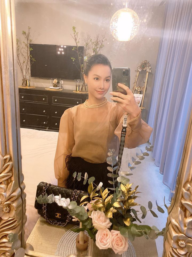Những món phụ kiện Minh Hà yêu thích đến từ các thương hiệu lớn như Chanel, Dior, Hermes...