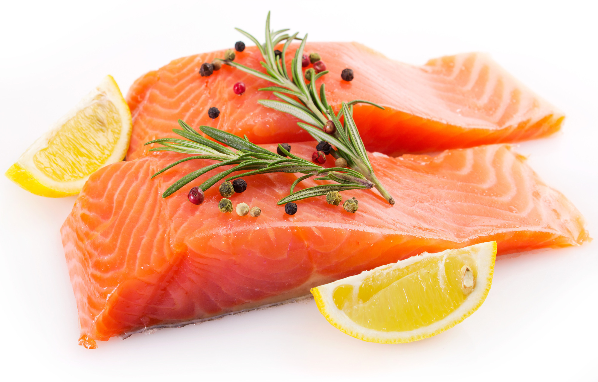  Cá là một trong những loại thực phẩm đem lại nhiều lợi ích nhất cho cơ thể, từ giảm nguy cơ mắc bệnh tim, cải thiện tâm trạng đến tránh ung thư, chứng mất trí và viêm khớp dạng thấp.