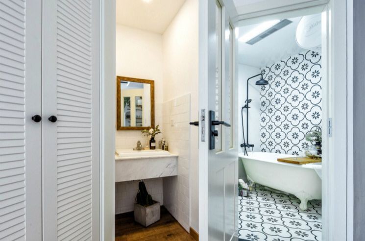  Phòng tắm rộng rãi và tiện nghi dành cho những phút giây thư giãn tại nhà.