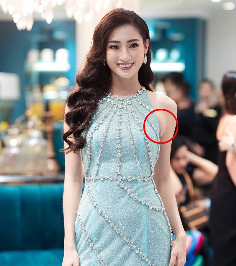  Hoa hậu Lương Thùy Linh bị dìm hàng thê thảm với kiểu áo này.