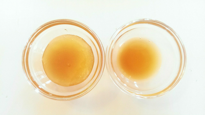 Hỗn hợp giấm táo và mật ong giúp điều trị mụn trứng cá hiệu quả - Ảnh: Internet