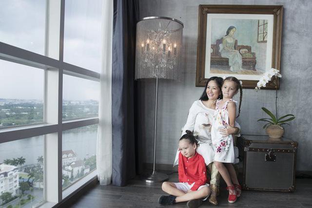 Từ căn hộ của Hồng Nhung có thể hướng tầm nhìn ra bờ sông Sài Gòn.
