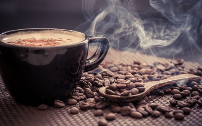 12. Cafe - Caffeine trong mỗi ly cafe sáng sẽ mang đến tác dụng tuyệt vời. Một nghiên cứu năm 2014 chỉ ra rằng, những người hấp thụ nhiều caffeine có sức khỏe tinh thần tốt và trí nhớ tốt hơn.