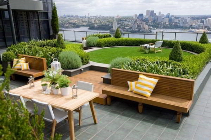 Vườn trên sân thượng giúp giải tỏa bầu không khí ngột ngạt của chốn thành thị, tạo ra khoảng không gian riêng tư dành cho bạn và gia đình. Ảnh: Hoadepviet.