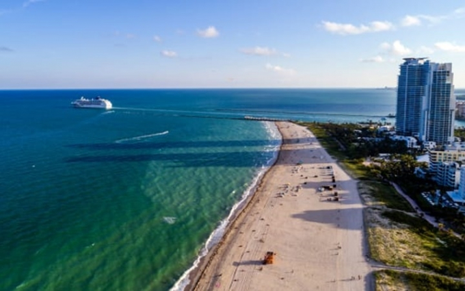 Từ lâu, Miami, bang Florida, Mỹ, đã nổi danh với những bãi biển tuyệt đẹp. Với sự pha trộn của văn hóa Caribe và Mỹ Latinh, Miami luôn có những hương vị riêng để thu hút khách du lịch