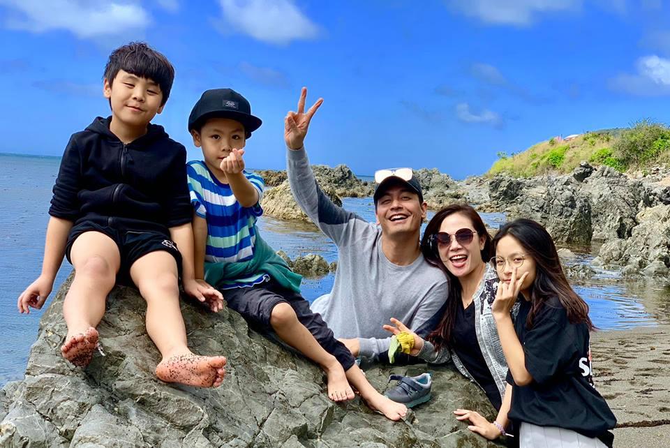  Gia đình hạnh phúc đáng ngưỡng mộ của Phan Anh hiện tại - Ảnh: FBNV
