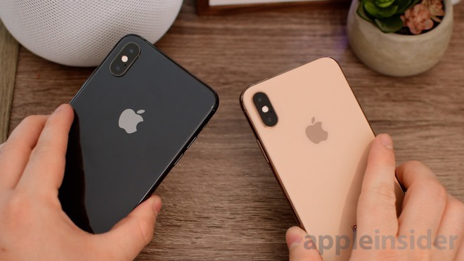 Nếu chỉ nhìn bên ngoài, khó có thể nhận ra khác biệt với iPhone X.