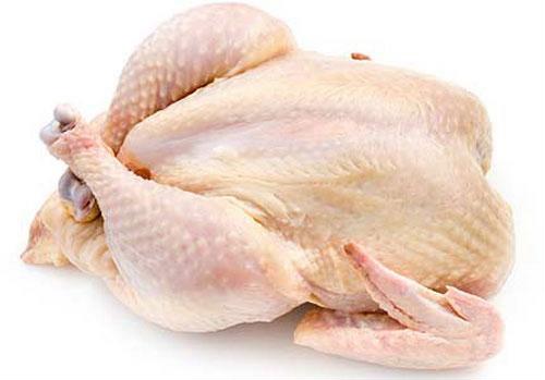 Nên chọn gà ta khoảng 1,5kg để món ăn có độ dai, giòn và ngọt tự nhiên - Ảnh minh họa: Internet