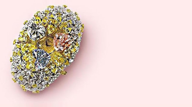 Chopard 201 – Carat được đính kết từ 874 viên kim cương cùng 3 viên kim cương lớn
