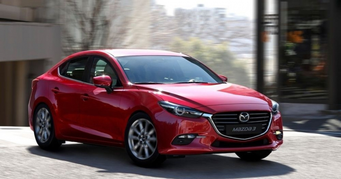 Giá xe ôtô hôm nay 31/10: Mazda 3 có giá 659-750 triệu đồng.