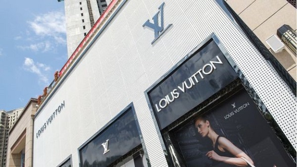 Cửa hàng giả mạo Louis Vuitton (Ảnh: bbc.com)