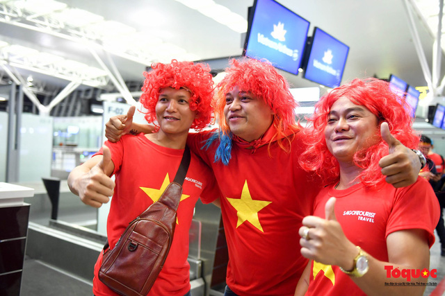 Trận chung kết lượt đi AFF Cup 2018 giữa đội tuyển Việt Nam và Malaysia sẽ diễn ra lúc 20h45 (19h45 giờ Hà Nội) ngày 11/12.