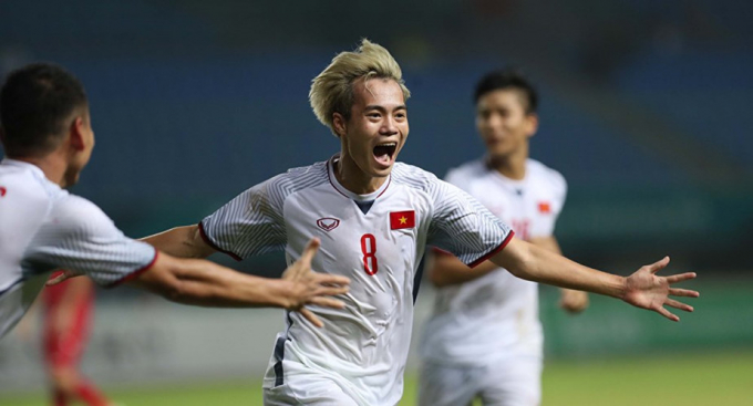 Ngày 20/12 tới, Văn Toàn sẽ trở lại tập trung cùng các đồng đội để chuẩn bị cho Asian Cup 2019. Trước mắt là trận giao hữu với Triều Tiên vào ngày 25/12 tới trên SVĐ QG Mỹ Đình.