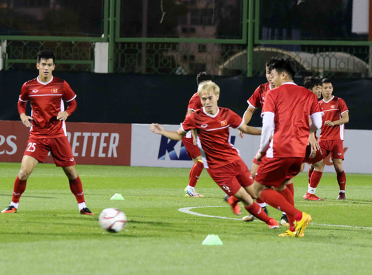 Tuyển Việt Nam sẽ có buổi làm việc với AFC vào ngày 5-1 để nghe phổ biến luật của giải Asian Cup 2019