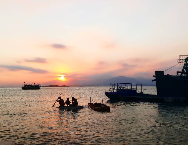  Đảo Cái Chiên - hòn đảo được ví như “thiên đường lãng quên” ở Quảng Ninh. Ảnh: @tran_thy_anh