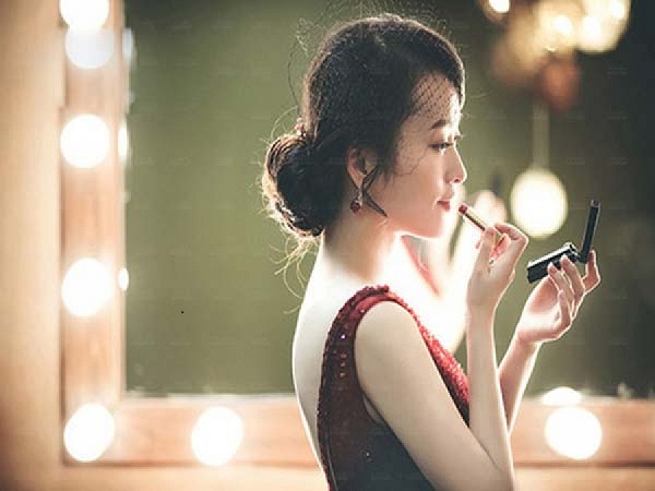 Đàn bà sau ly hôn, xinh đẹp và tự do hơn - Ảnh minh họa: Internet