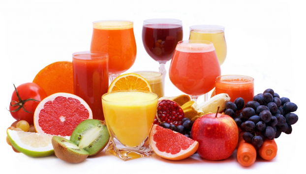  Nước các loại quả như cà chua, quýt, dứa, táo, cà rốt... đều giúp giảm nhanh triệu chứng táo bón