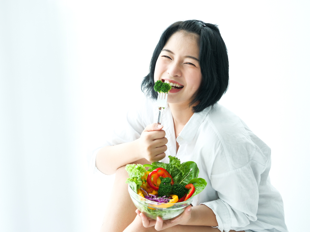  Ăn nhiều rau xanh tốt cho sức khoẻ con người, đặc biệt là phụ nữ đang mang thai - Ảnh minh họa: Internet