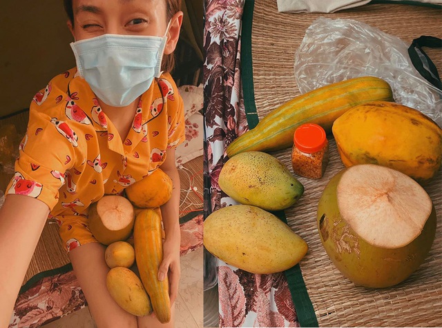 Cô nhận được nhiều đồ ăn từ mẹ và bạn bè. Do quá nhiều nên cô đã gửi lại cho những người đang làm việc tại khu cách ly để chia sẻ và cảm ơn mọi người.
