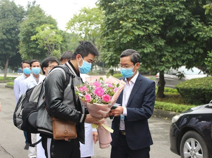  Bệnh nhân số 18 mắc bệnh Covid-19 được tiếp tục theo dõi sức khỏe ở Bệnh viện tỉnh Thái Bình sau khi được Bệnh viện tỉnh Ninh Bình điều trị khỏi - Ảnh: Thanh Tuấn