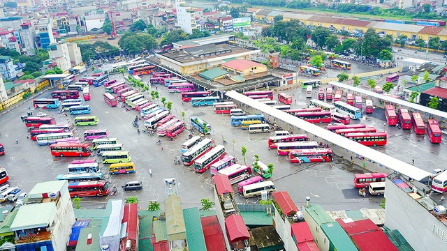 Bộ GTVT có văn bản hỏa tốc “lệnh” dừng toàn bộ xe chở khách đến/đi từ Hà Nội, TP.HCM (ảnh: Quang Phong)