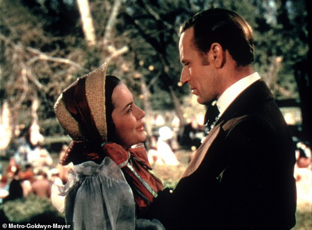  Trong sự nghiệp diễn xuất của mình, bà Olivia được biết tới nhiều nhất với vai diễn Melanie Hamilton trong bộ phim kinh điển “Gone with the Wind” (Cuốn theo chiều gió - 1939)