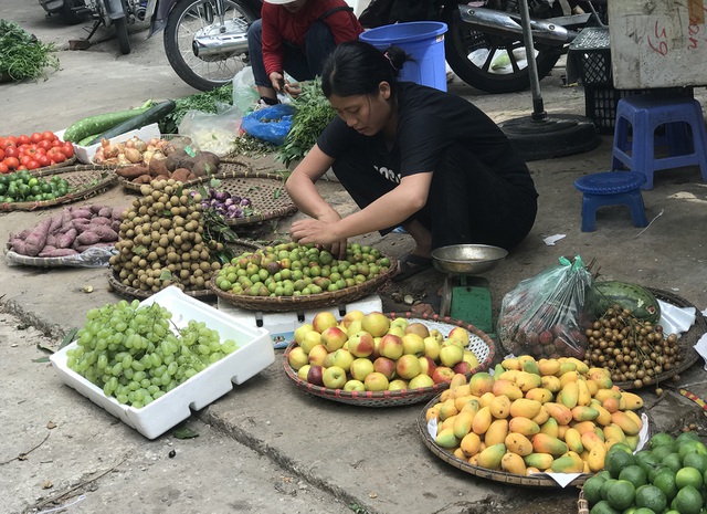  Xoài mini được bày bán la liệt ở các chợ dân sinh ở Hà Nội