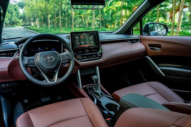  Lần đầu bước lên Corolla Cross, người dùng có thể “choáng ngợp” trước các công nghệ và tính năng mà Toyota trang bị