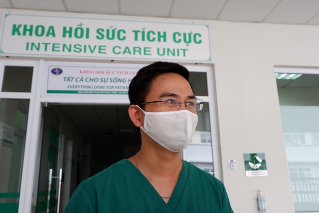  Bác sĩ Phạm Văn Phúc, khoa Hồi sức tích cực, Bệnh viện Bệnh Nhiệt đới Trung ương