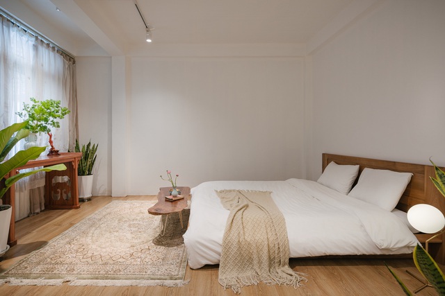  Tầng 4 là không gian dành cho phòng ngủ master và phòng thay đồ rộng rãi.