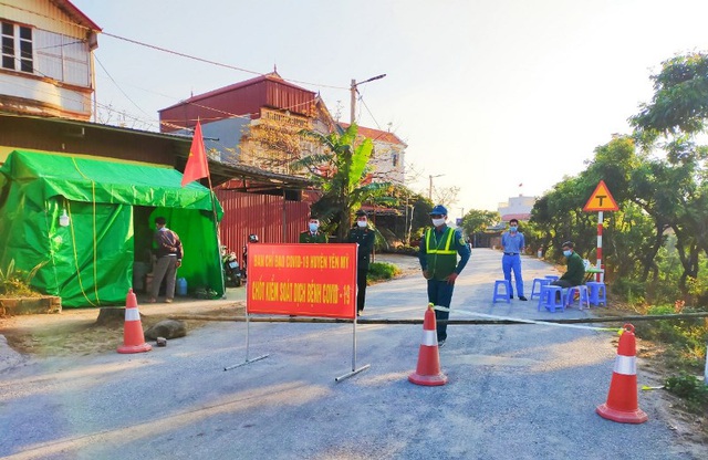  Chốt kiểm soát dịch bệnh tại xã Yên Phú, huyện Yên Mỹ, tỉnh Hưng Yên (Ảnh: Phạm Hà).