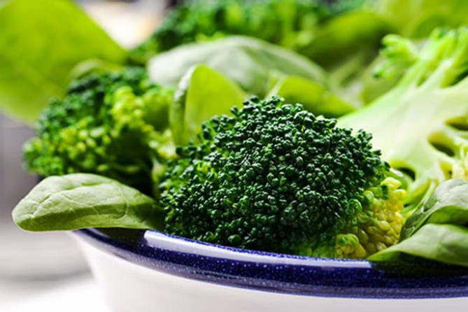  Bông cải xanh giúp cải thiện nồng độ men gan.