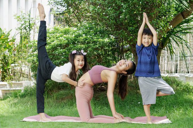  Các con của Ốc Thanh Vân cũng có đam mê yoga giống mẹ