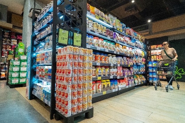  Các sản phẩm sữa đặc Ông Thọ xuất hiện tại nhiều cửa hàng, siêu thị Trung Quốc và dần trở nên quen thuộc hơn với người tiêu dùng Trung Quốc sau 2 năm hiện diện tại đây
