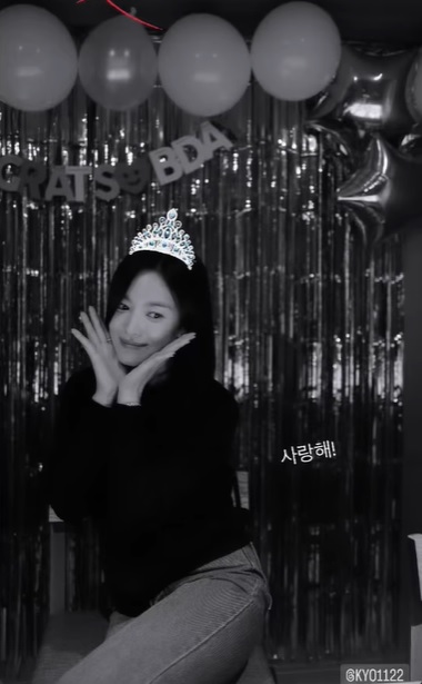  Song Hye Kyo đón sinh nhật tuổi 42