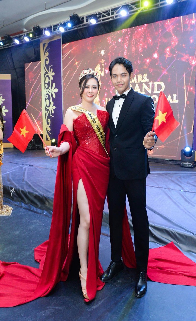 Hình ảnh Phan Kim Oanh tại cuộc thi Mrs Grand International 2023. Ảnh: NVCC