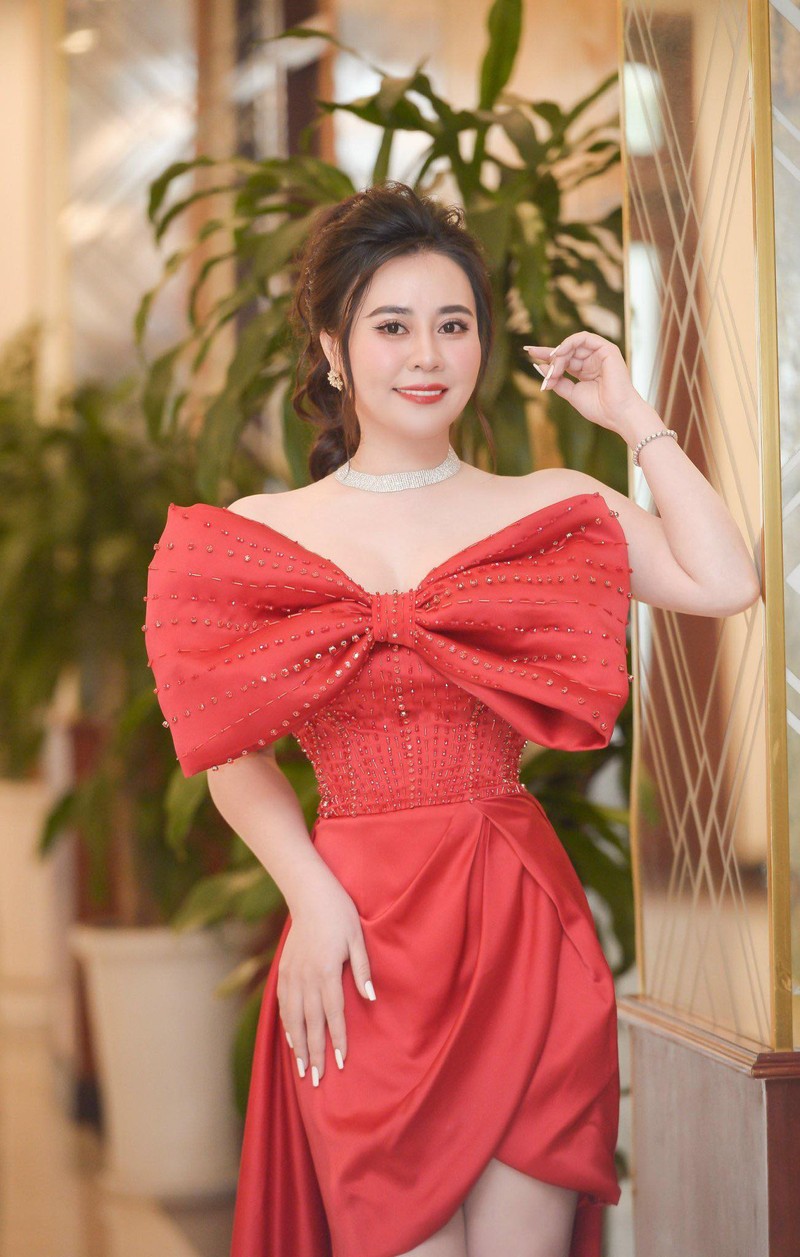  Phan Kim Oanh đăng quang cuộc thi Mrs Grand International 2022. Ảnh: NVCC