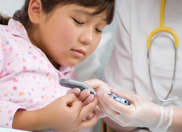  Không chỉ người lơn, trẻ em cũng có nguy cơ mắc bệnh đái tháo đường (Ảnh minh họa)