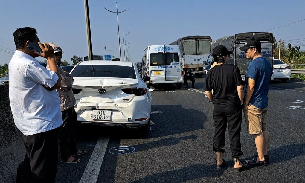  Vụ tai nạn trên cao tốc TP.HCM - Trung Lương, hướng về TP HCM. Ảnh: VNExpress.