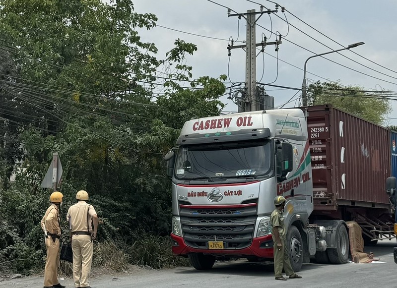  Hiện trường vụ tai nạn thương tâm 