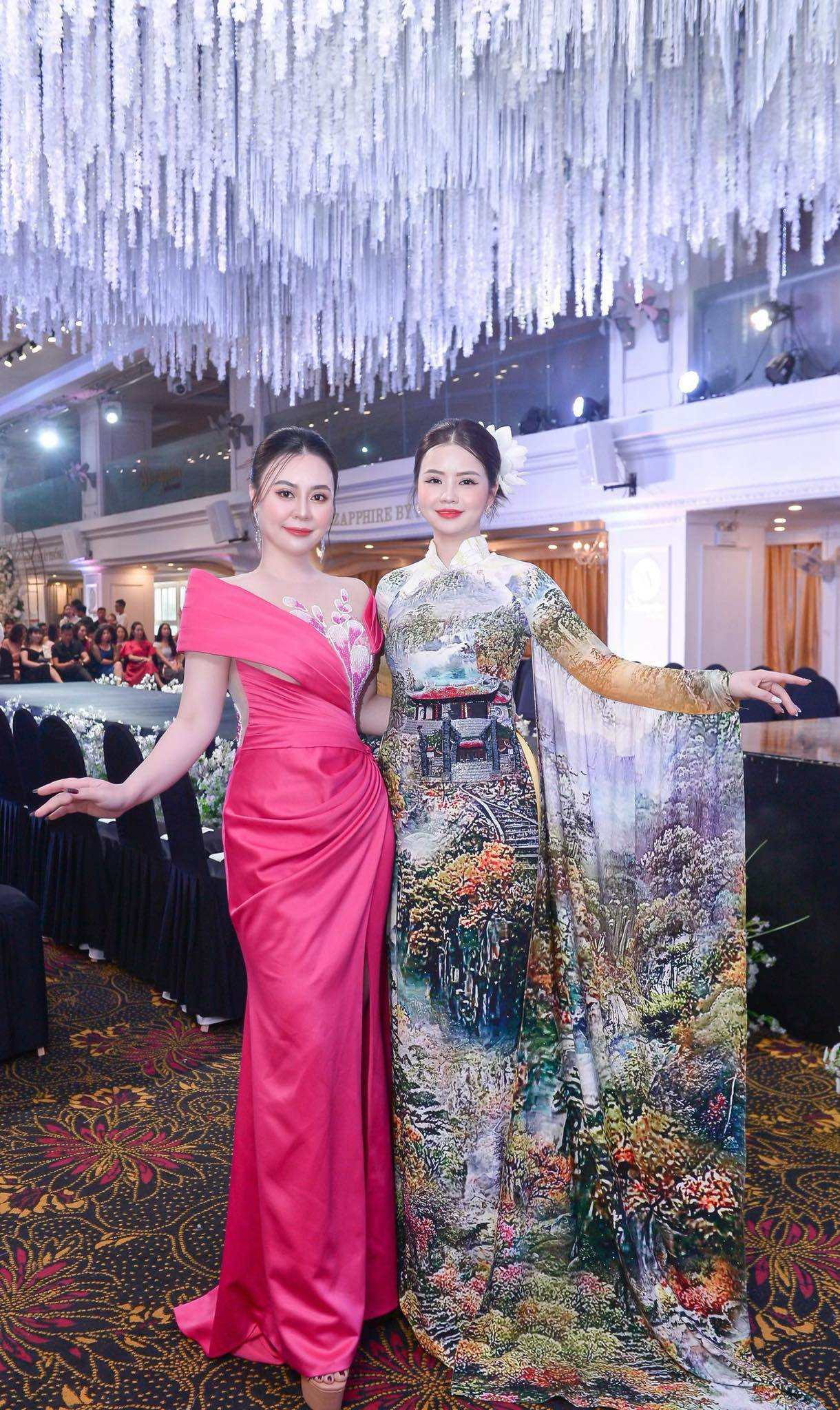  Hoa hậu Phan Kim Oanh và Sao Mai.