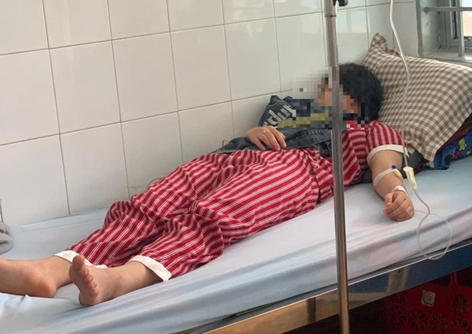 Nữ sinh N. nhập viện sau khi bị bạn đánh - Ảnh: VietNamNet