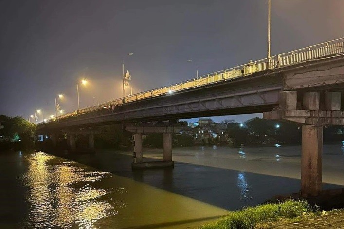  Cầu Đò Quan nơi nghi phạm nhảy xuống sông Đào