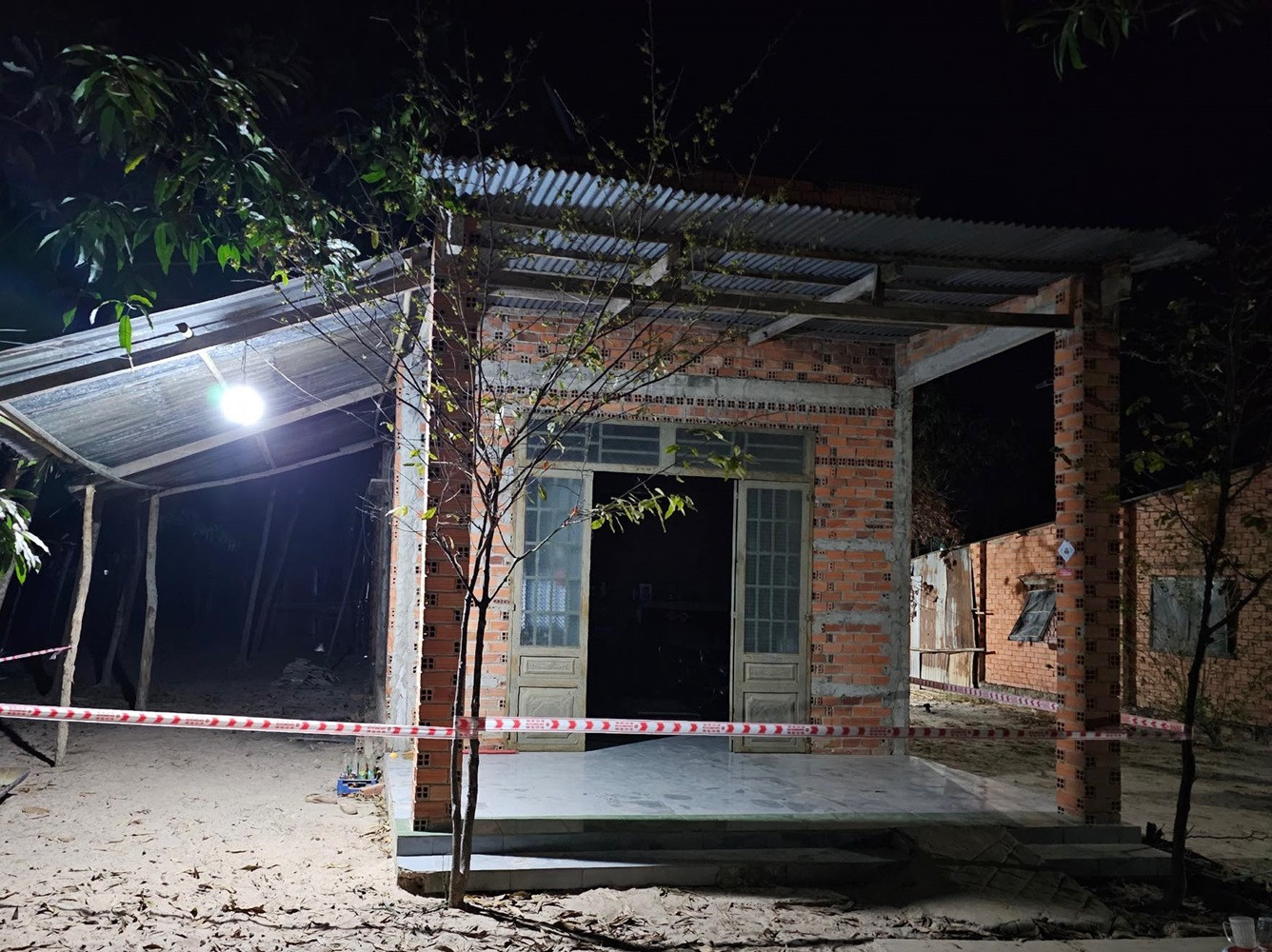  Căn nhà nơi bé V tử vong - Ảnh: VietNamNet