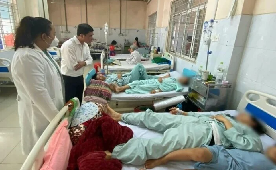  Bệnh nhân ở Đồng Nai nhập viện điều trị sau khi ăn bánh mỳ - Ảnh: VTC News