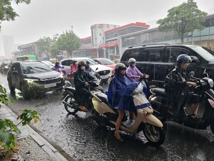  Dự báo thời tiết ngày 7/5: Hà Nội có mưa rào và dông rải rác, cục bộ có mưa to. Ảnh: Phạm Công